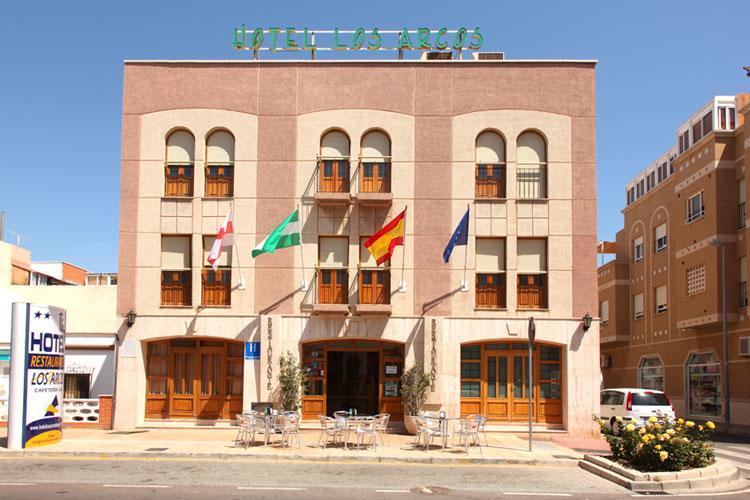 Hotel Los Arcos El Alquián エクステリア 写真